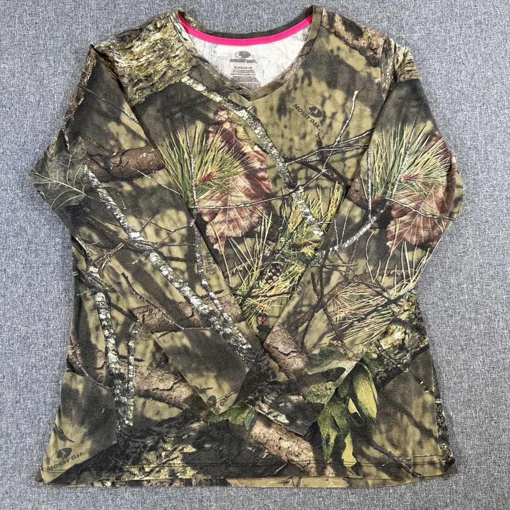 Mossy Oak Camo Shirt Womens XL Long Sleeve V-Neck Hunting Pink Trim Break-Up TEE